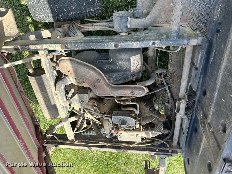 image for item NP9528 2006 Kawasaki Mule 3010  utility vehicle