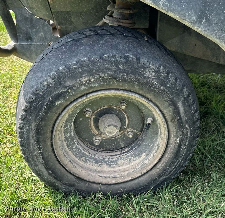 image for item NP9528 2006 Kawasaki Mule 3010  utility vehicle