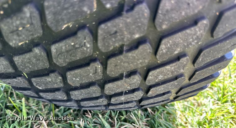 image for item NP9528 2006 Kawasaki Mule 3010  utility vehicle