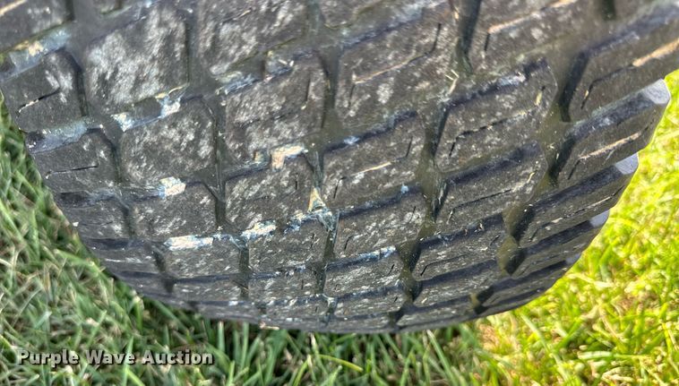 image for item NP9528 2006 Kawasaki Mule 3010  utility vehicle