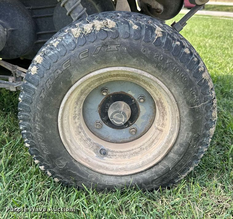 image for item NP9528 2006 Kawasaki Mule 3010  utility vehicle