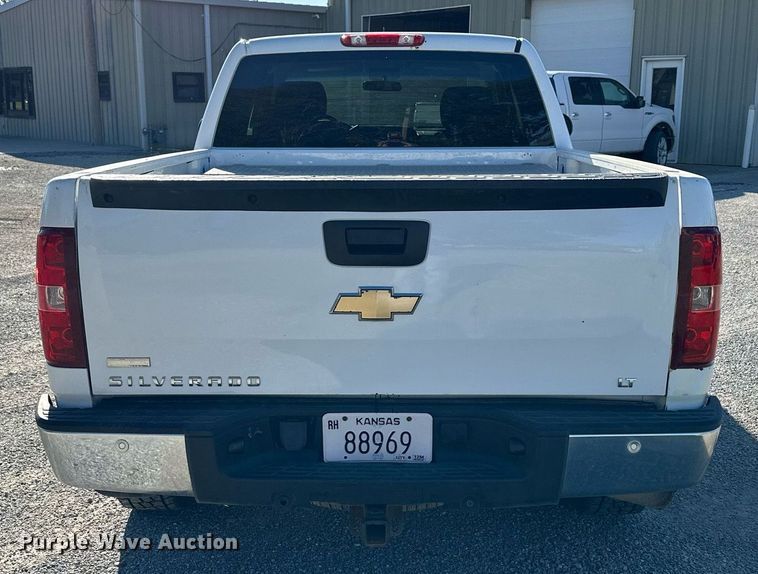 image for item NP9641 2010 Chevrolet Silverado 1500  Ext. Cab pickup truck