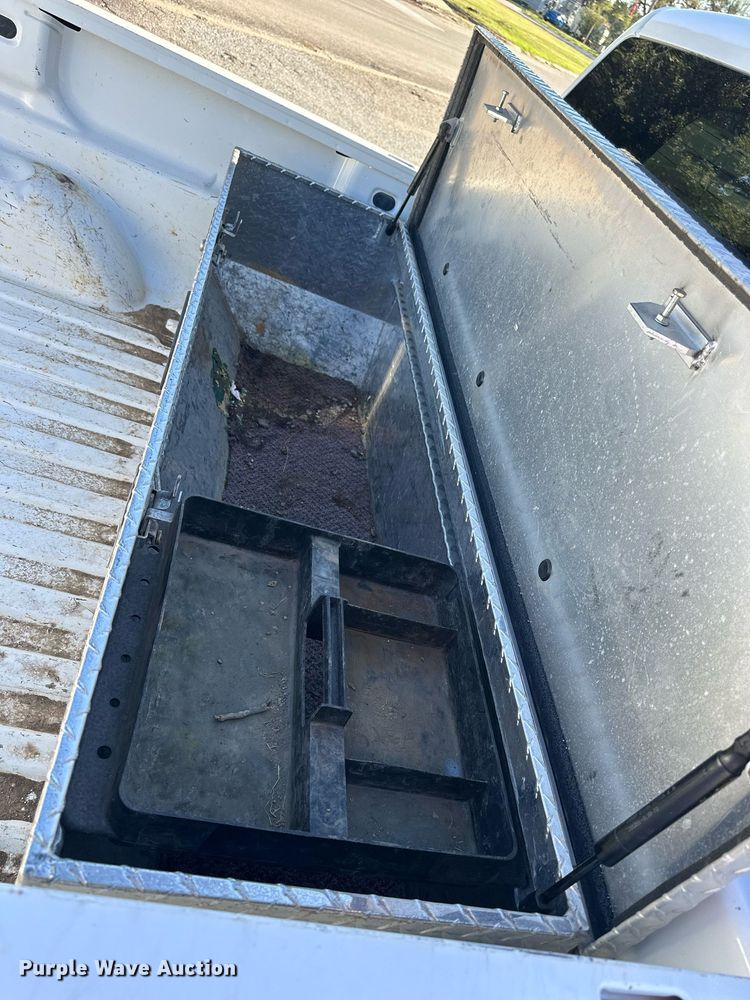 image for item NP9641 2010 Chevrolet Silverado 1500  Ext. Cab pickup truck