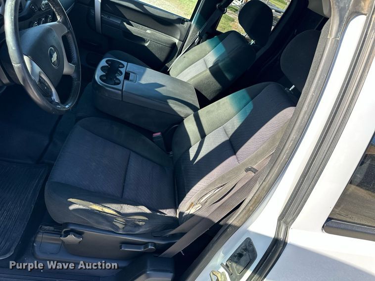 image for item NP9641 2010 Chevrolet Silverado 1500  Ext. Cab pickup truck