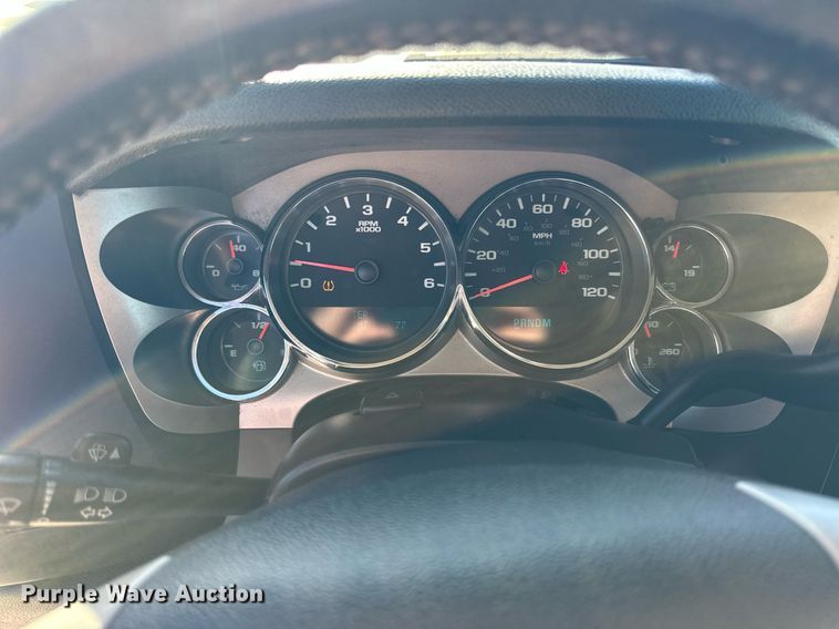 image for item NP9641 2010 Chevrolet Silverado 1500  Ext. Cab pickup truck