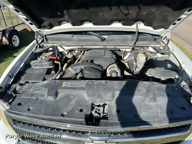 image for item NP9641 2010 Chevrolet Silverado 1500  Ext. Cab pickup truck