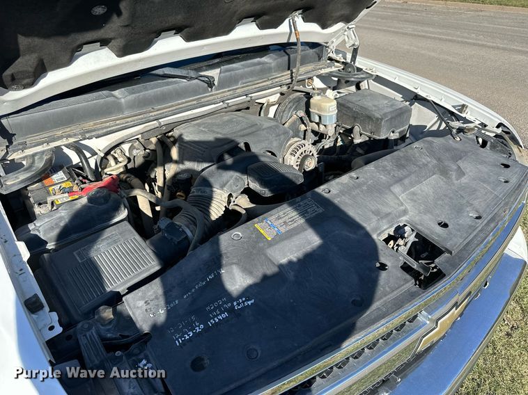 image for item NP9641 2010 Chevrolet Silverado 1500  Ext. Cab pickup truck