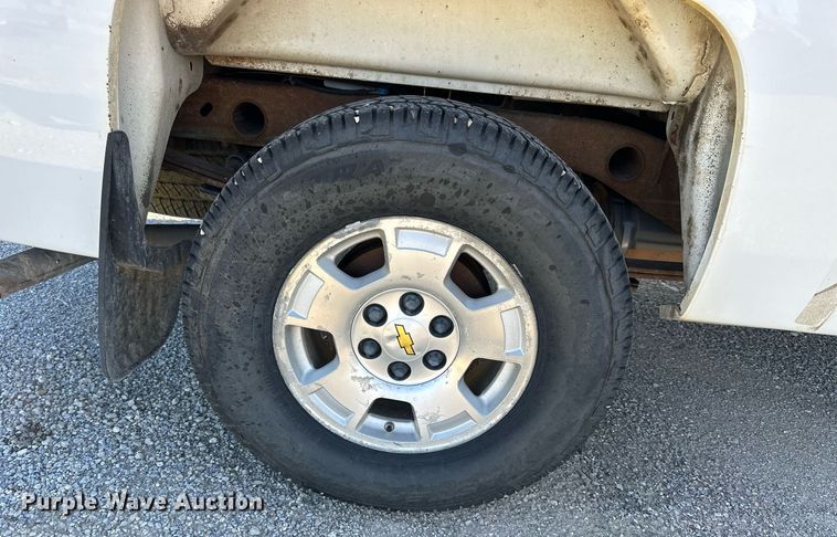 image for item NP9641 2010 Chevrolet Silverado 1500  Ext. Cab pickup truck