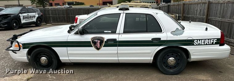 image for item NQ9303 2007 Ford Crown Victoria Police Interceptor