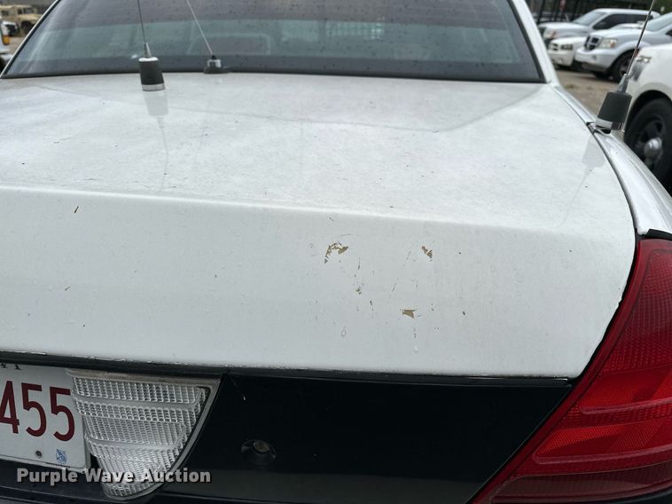 image for item NQ9303 2007 Ford Crown Victoria Police Interceptor