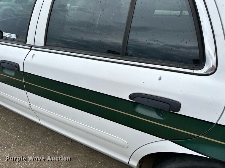 image for item NQ9303 2007 Ford Crown Victoria Police Interceptor