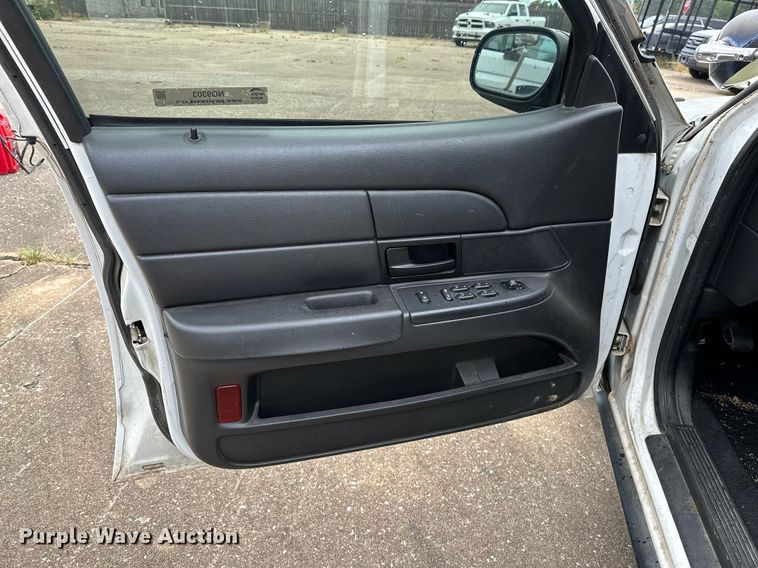 image for item NQ9303 2007 Ford Crown Victoria Police Interceptor