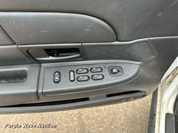 image for item NQ9303 2007 Ford Crown Victoria Police Interceptor