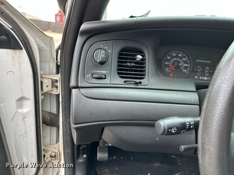 image for item NQ9303 2007 Ford Crown Victoria Police Interceptor