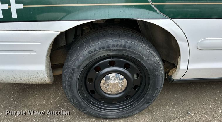 image for item NQ9303 2007 Ford Crown Victoria Police Interceptor