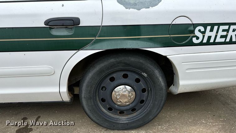 image for item NQ9303 2007 Ford Crown Victoria Police Interceptor