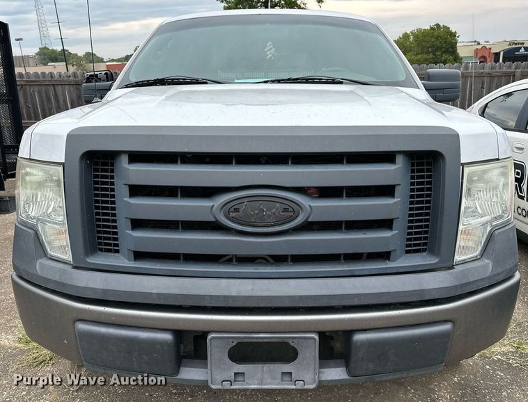 image for item NQ9305 2010 Ford F150  SuperCrew pickup truck