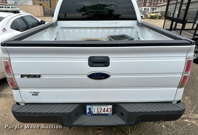 image for item NQ9305 2010 Ford F150  SuperCrew pickup truck