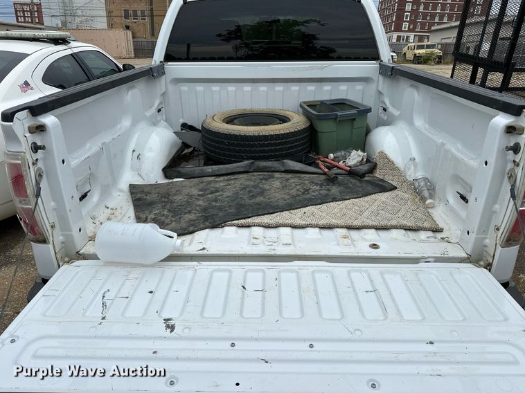 image for item NQ9305 2010 Ford F150  SuperCrew pickup truck