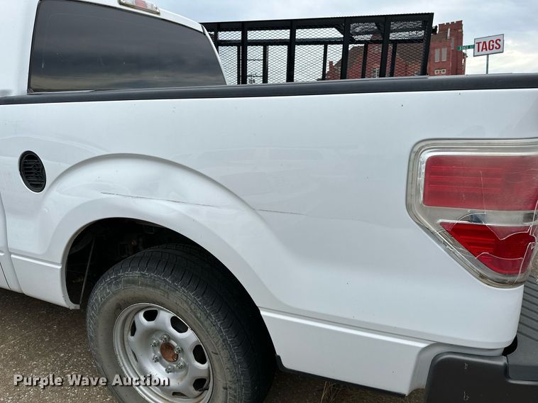 image for item NQ9305 2010 Ford F150  SuperCrew pickup truck