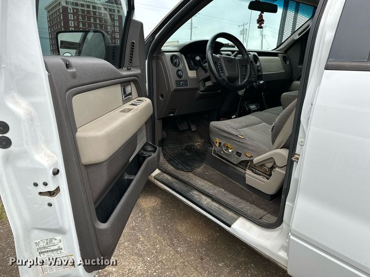 image for item NQ9305 2010 Ford F150  SuperCrew pickup truck