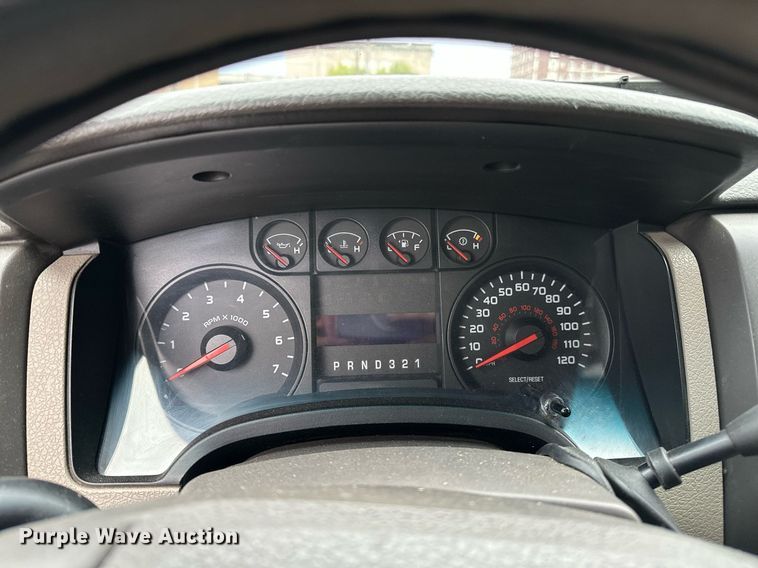 image for item NQ9305 2010 Ford F150  SuperCrew pickup truck