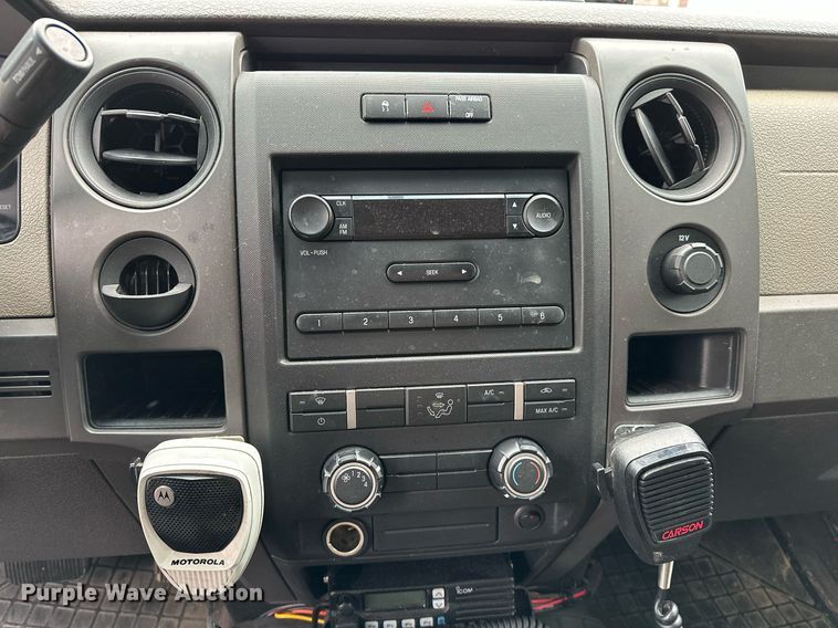 image for item NQ9305 2010 Ford F150  SuperCrew pickup truck