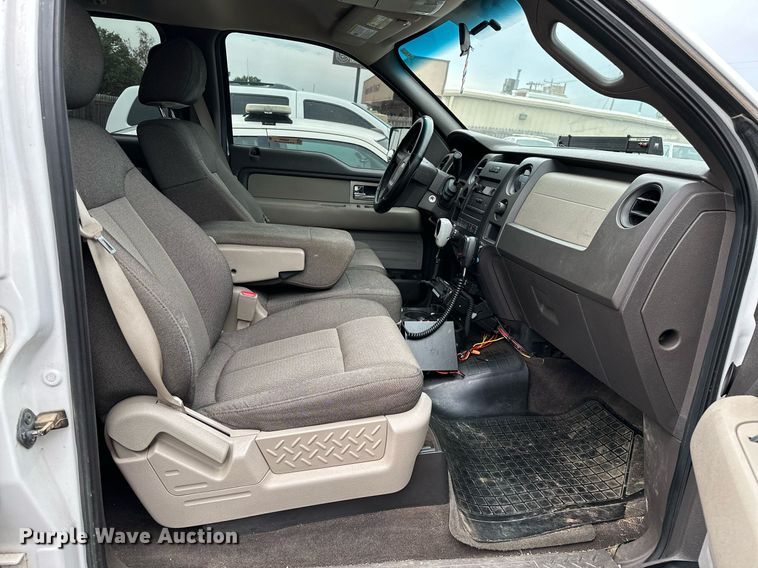 image for item NQ9305 2010 Ford F150  SuperCrew pickup truck