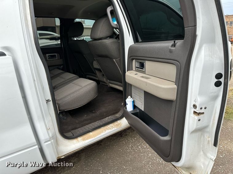 image for item NQ9305 2010 Ford F150  SuperCrew pickup truck