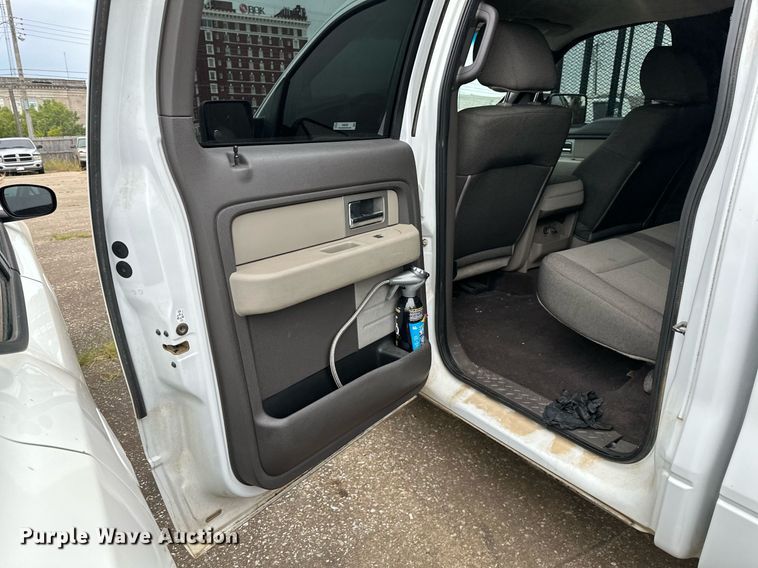 image for item NQ9305 2010 Ford F150  SuperCrew pickup truck