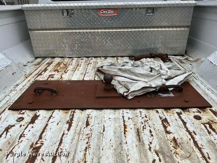 image for item NQ9307 1997 Ford F350  Crew Cab pickup truck