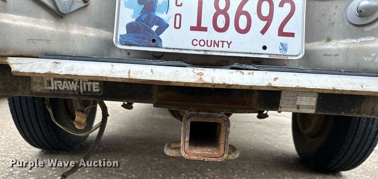 image for item NQ9307 1997 Ford F350  Crew Cab pickup truck