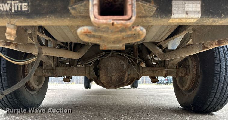 image for item NQ9307 1997 Ford F350  Crew Cab pickup truck