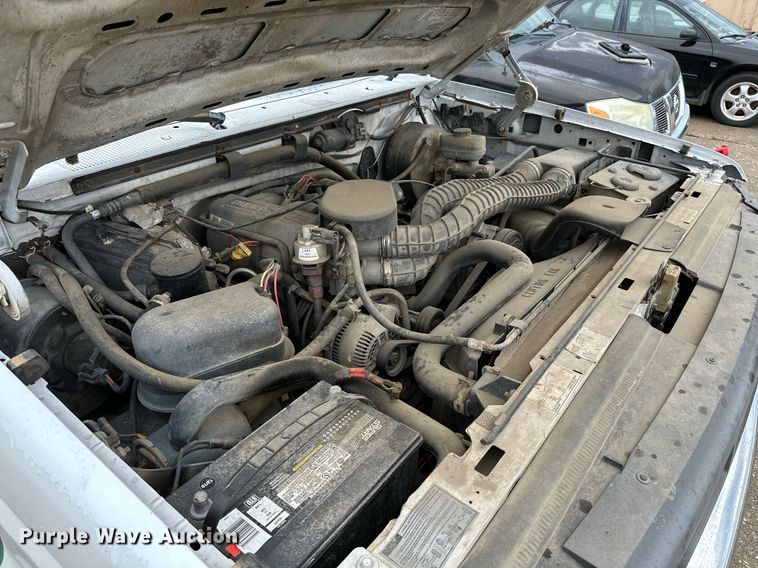 image for item NQ9307 1997 Ford F350  Crew Cab pickup truck