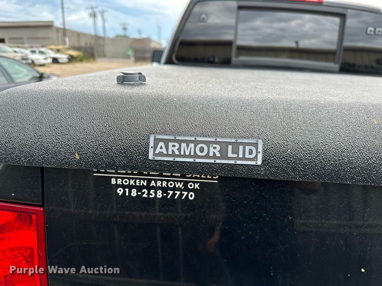 image for item NQ9308 2005 Nissan Titan