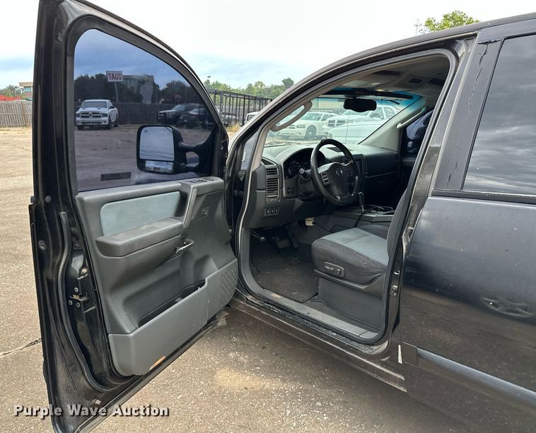 image for item NQ9308 2005 Nissan Titan