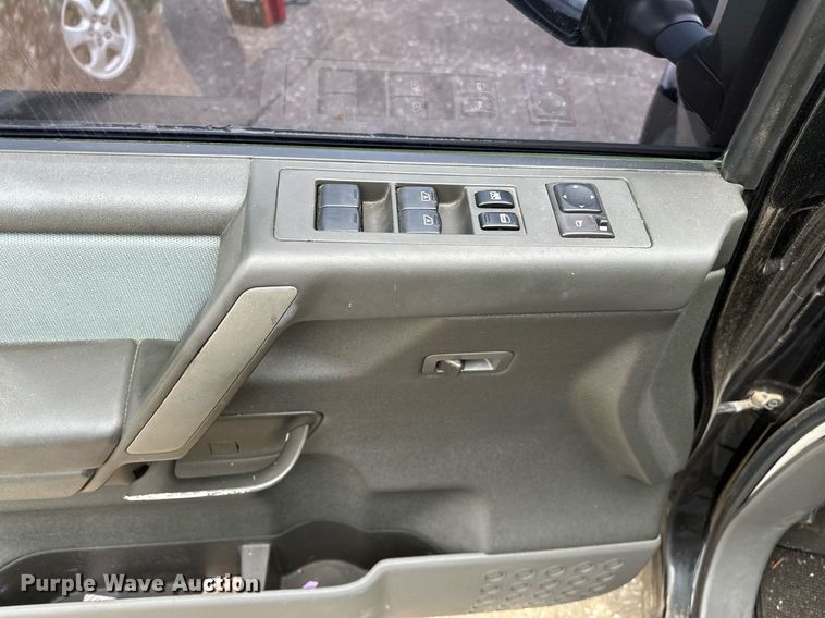 image for item NQ9308 2005 Nissan Titan