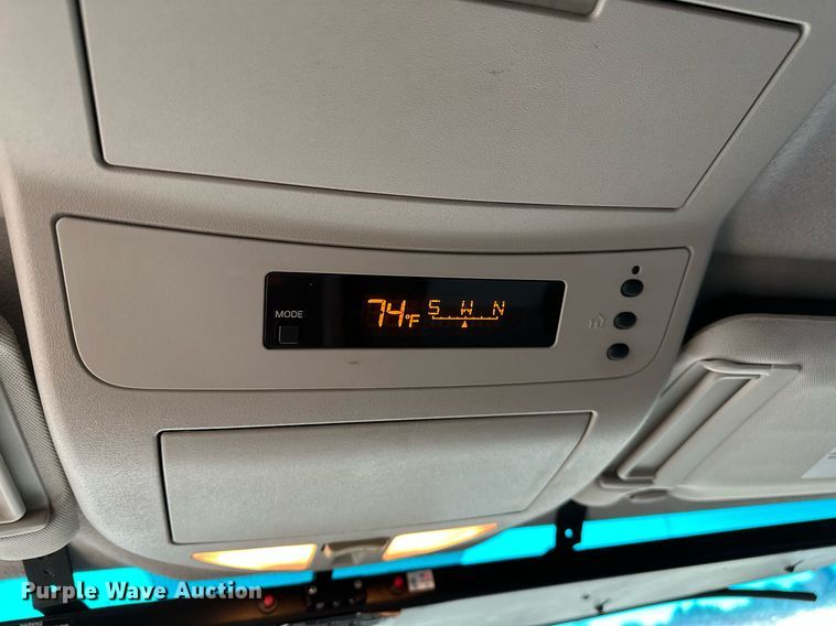 image for item NQ9308 2005 Nissan Titan