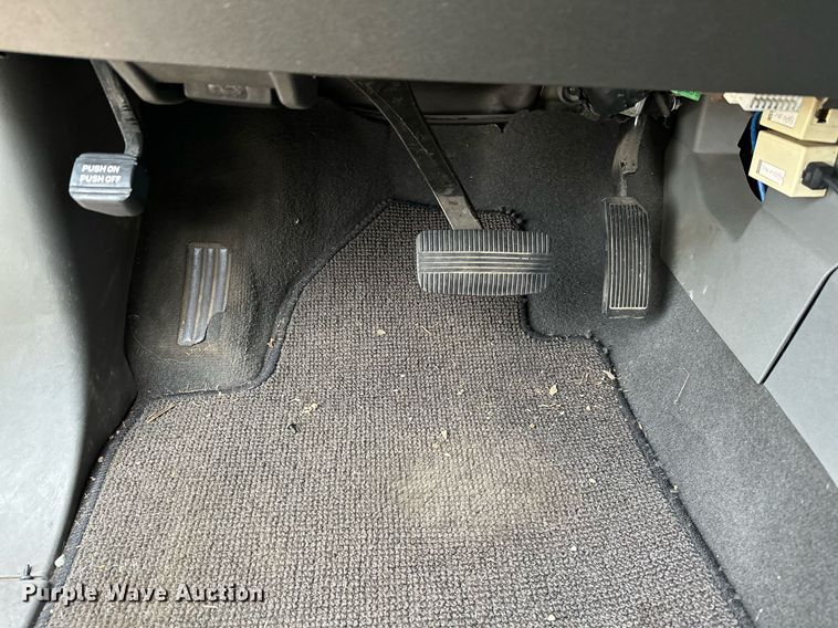 image for item NQ9308 2005 Nissan Titan