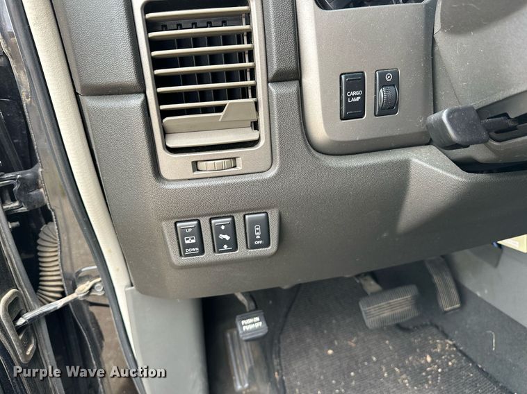 image for item NQ9308 2005 Nissan Titan