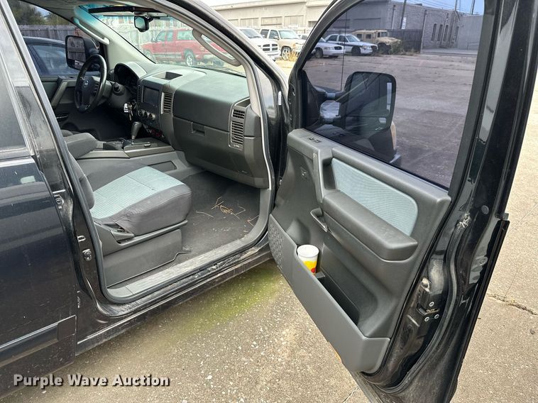 image for item NQ9308 2005 Nissan Titan