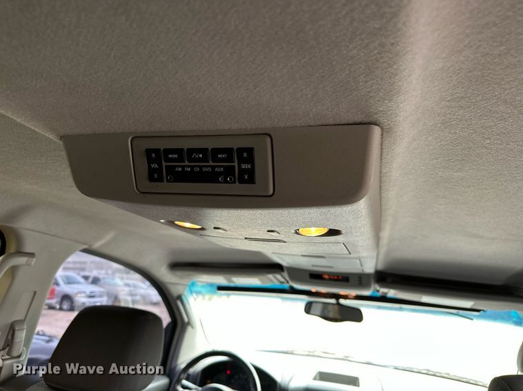 image for item NQ9308 2005 Nissan Titan