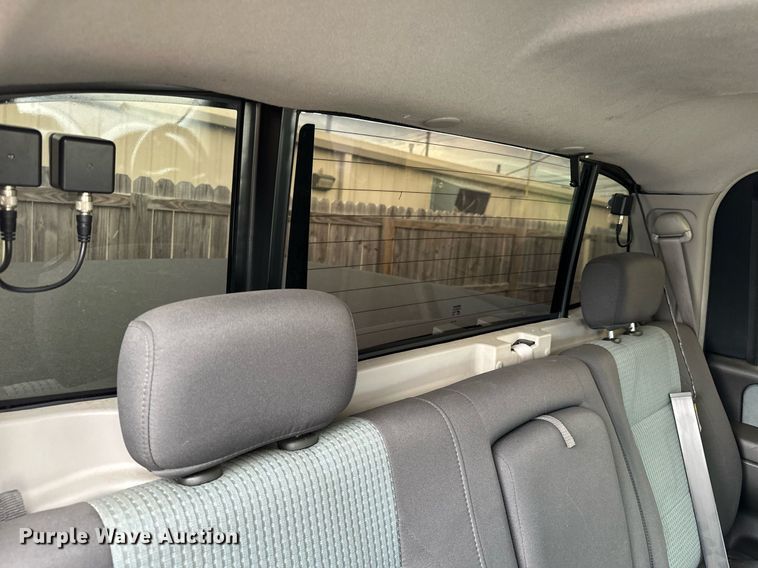 image for item NQ9308 2005 Nissan Titan