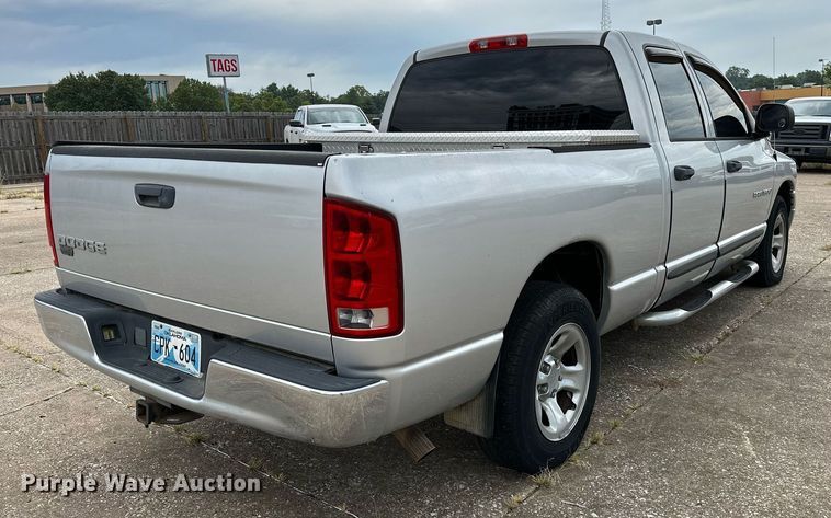 image for item NQ9309 2004 Dodge Ram 1500  Quad Cab pickup truck