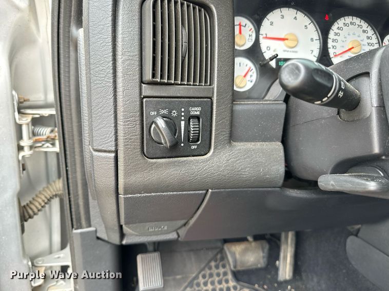 image for item NQ9309 2004 Dodge Ram 1500  Quad Cab pickup truck