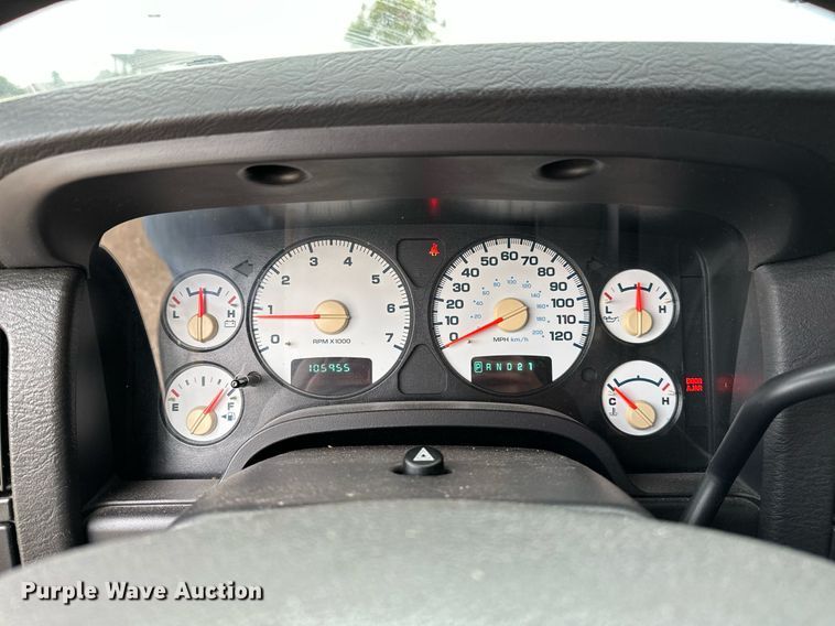 image for item NQ9309 2004 Dodge Ram 1500  Quad Cab pickup truck