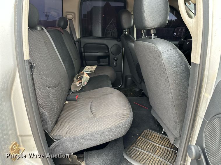 image for item NQ9309 2004 Dodge Ram 1500  Quad Cab pickup truck