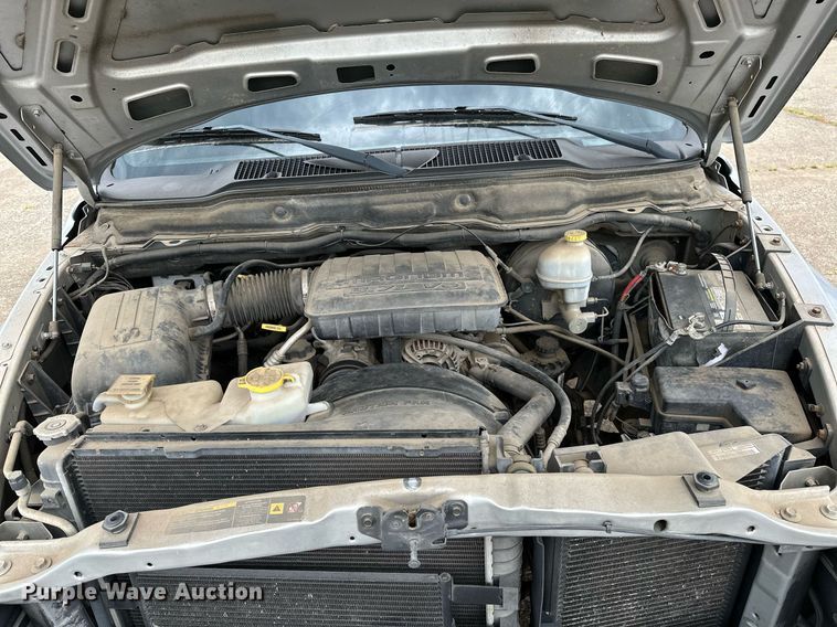 image for item NQ9309 2004 Dodge Ram 1500  Quad Cab pickup truck