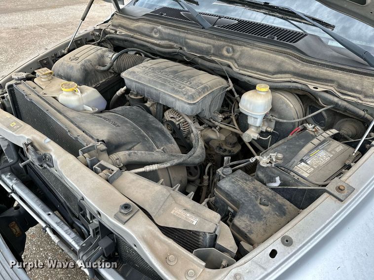 image for item NQ9309 2004 Dodge Ram 1500  Quad Cab pickup truck