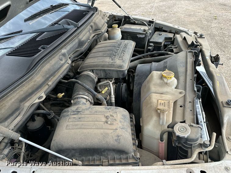 image for item NQ9309 2004 Dodge Ram 1500  Quad Cab pickup truck